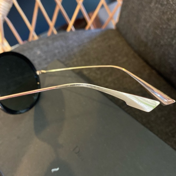 DIOR Black and Gold Sunglasses - Authentic - Picture 4 of 4
